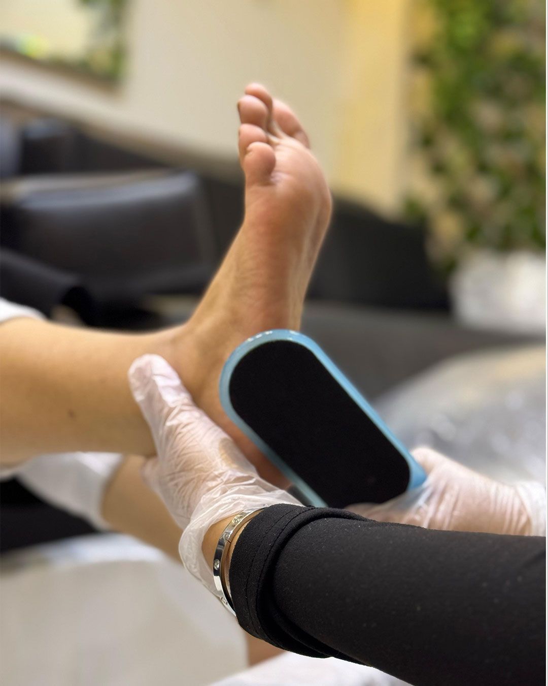 Exfoliación Profunda e Hidratación Intensiva Pies Santiago - Podólogo Alex Herrera